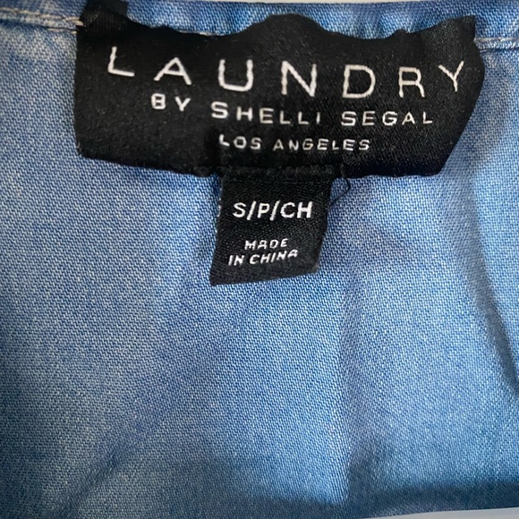 Marshall’s Blue Button Down Blouse - Picture 2 of 2